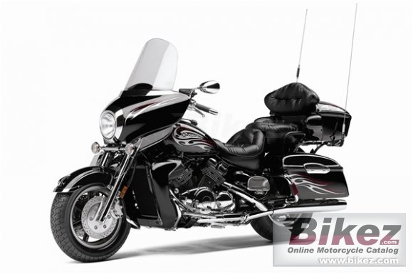 2010 Yamaha Royal Star Venture S photo
